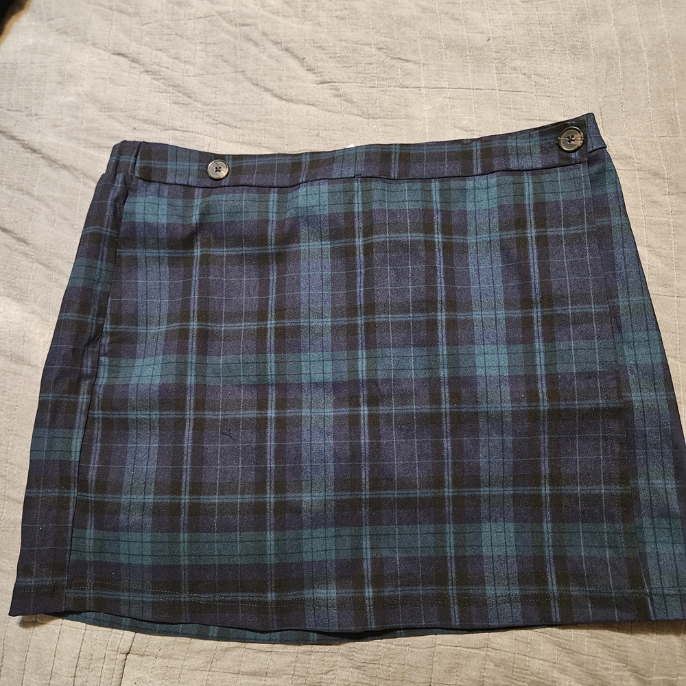 Plaid Mini Skirt in Navy and Green